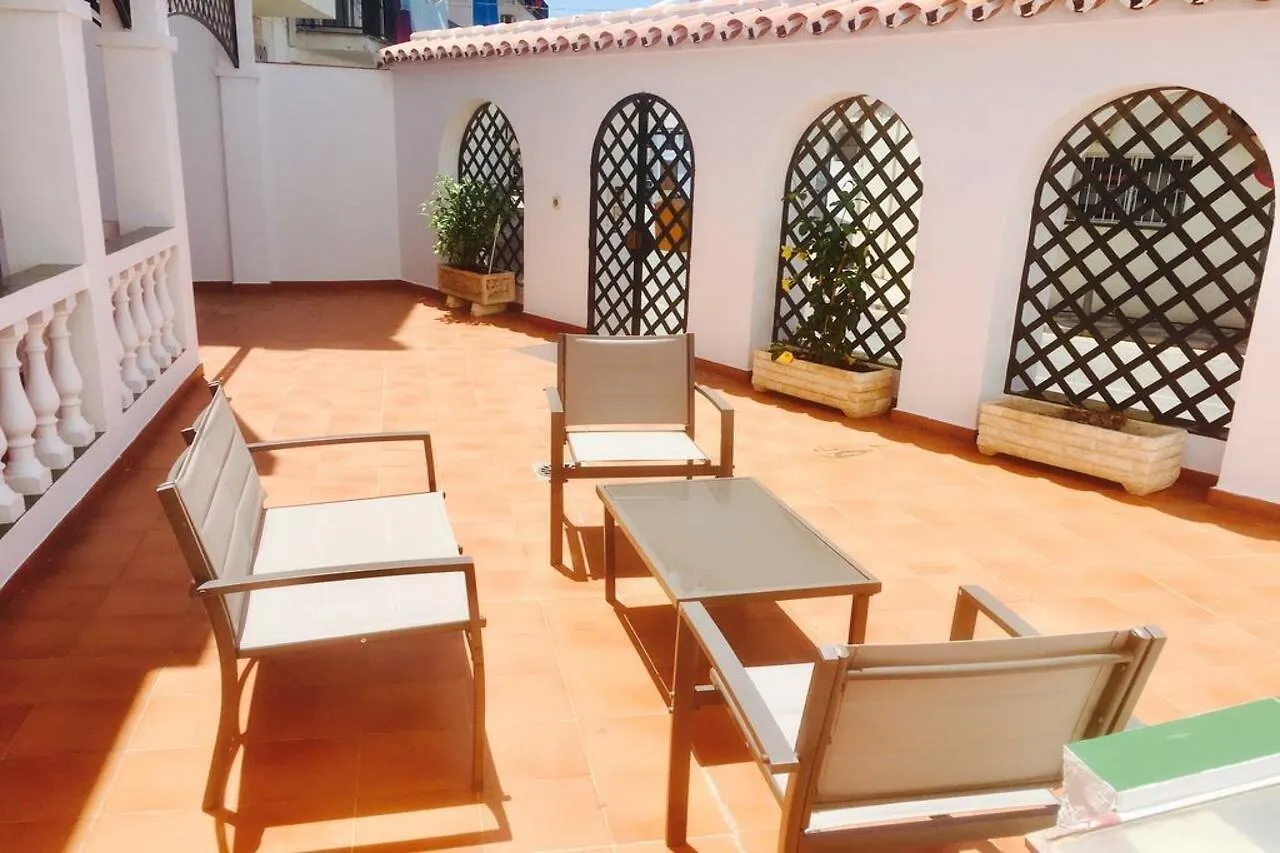 Nerjarooms 2*, Nerja
